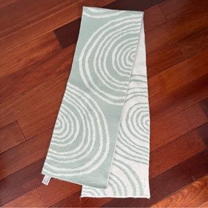 Zara Pale Green Knit Scarf